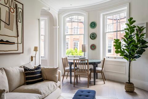 1 bedroom apartment for sale, Sloane Court West, Chelsea SW3
