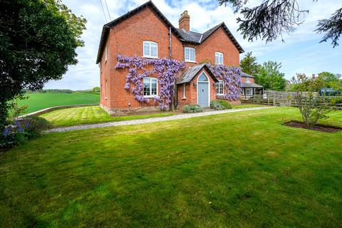 5 bedroom detached house for sale, Nr Ross-on-Wye with Circa 1 Acre