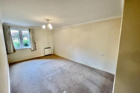 2 bedroom apartment for sale, Swallows Court, Spalding