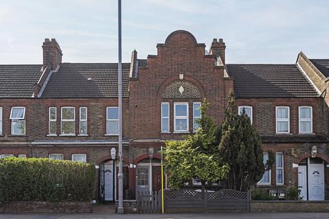 2 bedroom flat for sale, Lea Bridge Road, Leyton, London, E10