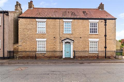 4 bedroom detached house for sale, Park Street, Winterton, North Lincs, DN15