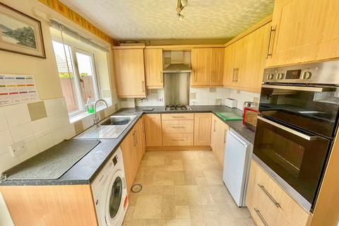 23 Marian Way, Waltham, Grimsby, DN37 0XN