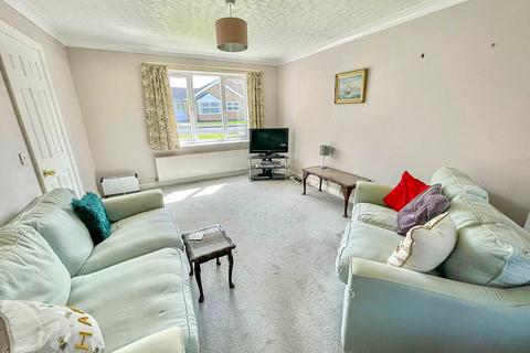 23 Marian Way, Waltham, Grimsby, DN37 0XN
