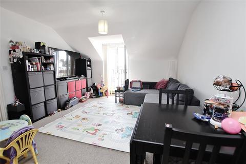 2 bedroom flat for sale, Howard Court, Woking GU21