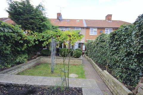 4 bedroom house for sale, The Meads, Edgware