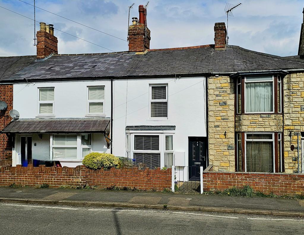 Banbury Road, Brackley 2 bed terraced house for sale £240,000