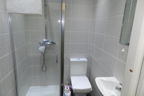 22 Welton Mount, Leeds, LS6 1ET