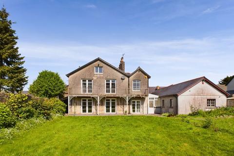 6 bedroom detached house for sale, Castle Street, Kidwelly