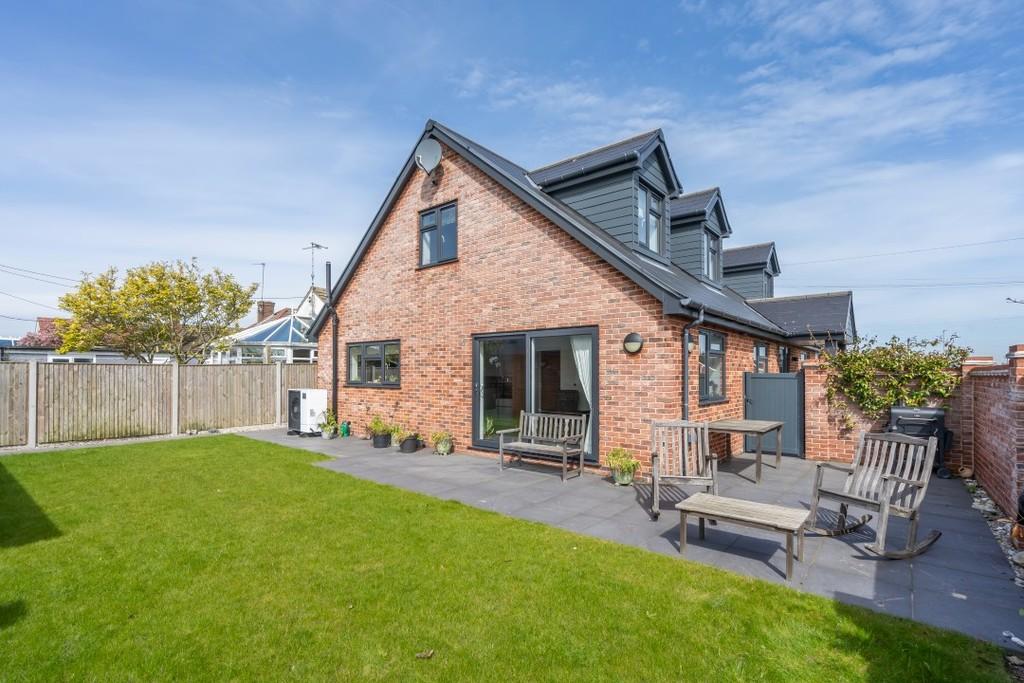 CaisteronSea 5 bed detached house for sale £550,000