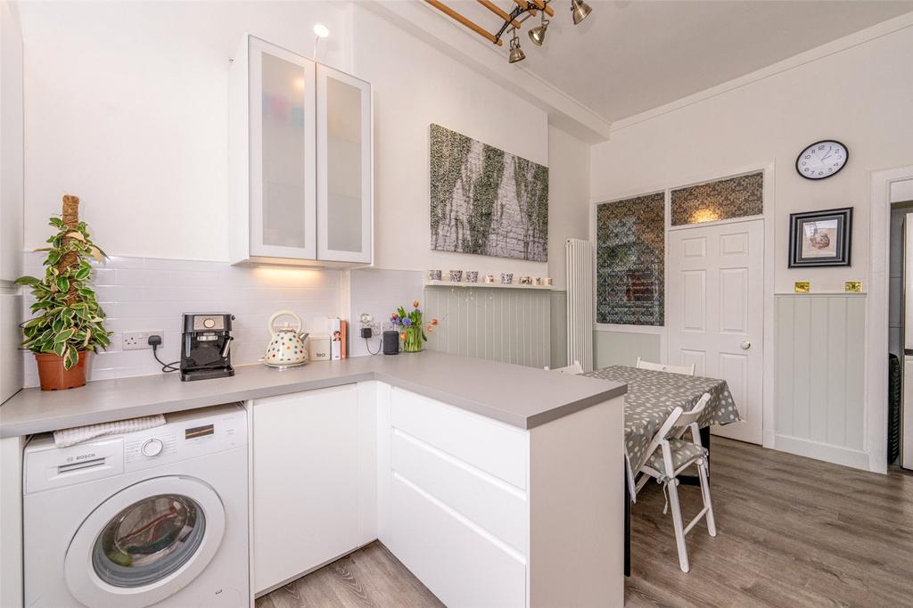 Dining Kitchen Alt
