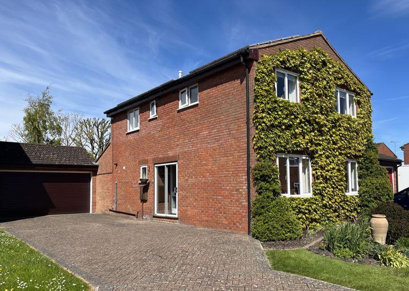 Carlton Close, Grove 4 bed detached house for sale £425,000