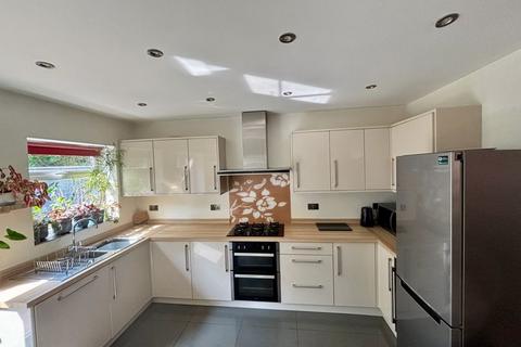 26 Curbar Road, Birmingham, B42 2AU