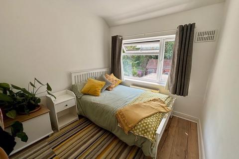 26 Curbar Road, Birmingham, B42 2AU