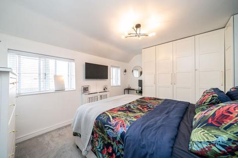 18 Adstone Road, Caddington, Luton, LU1 4JF