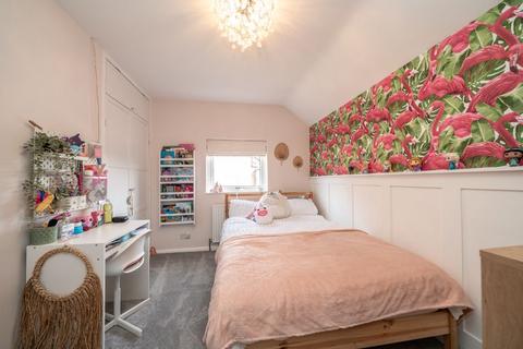 18 Adstone Road, Caddington, Luton, LU1 4JF