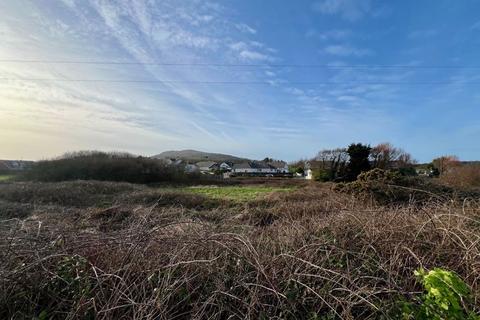 Property for sale, Holyhead  Isle Of Anglesey- By Online Auction-  Provisional bidding closing 13/06/24 Subject to Online Auction...