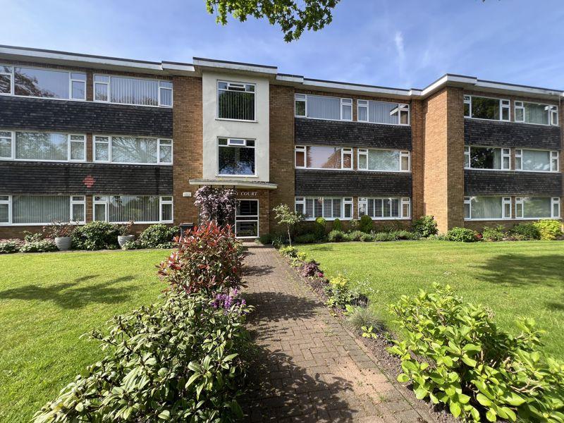 Wylde Green Road, Sutton Coldfield 2 bed apartment for sale £160,000