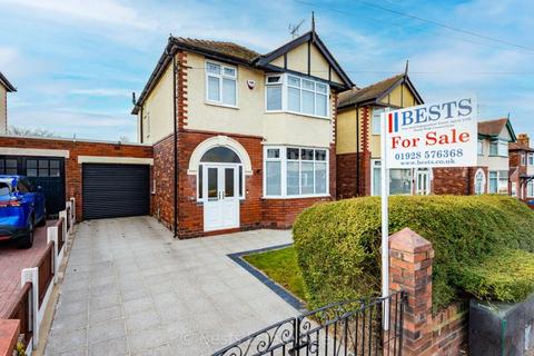 3 bedroom detached house for sale, Latham Avenue, Runcorn