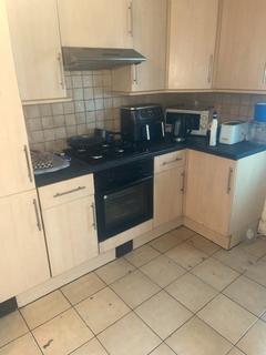 3 Holmewood Road, London, SE25 6UZ