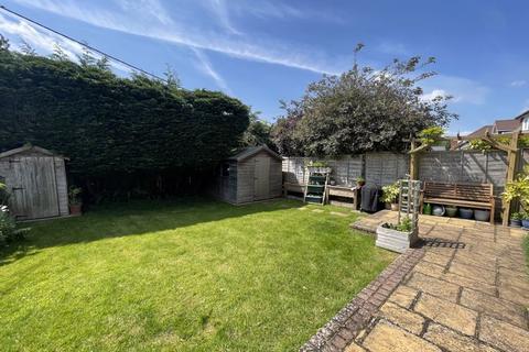 7 Chalklands, Bourne End, SL8 5TQ