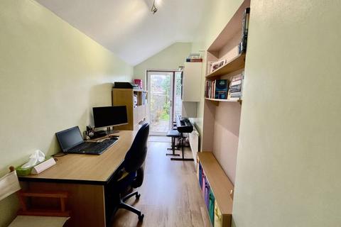 7 Chalklands, Bourne End, SL8 5TQ