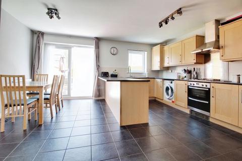 4 bedroom townhouse for sale, Holly Blue Close, St. Neots PE19