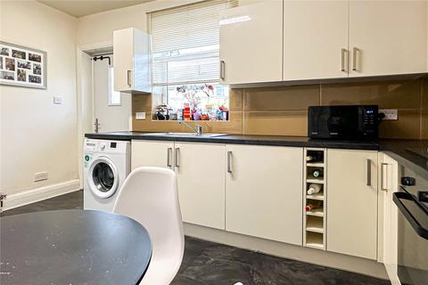 76 Thompson Lane, Chadderton, Oldham, OL9 8LT