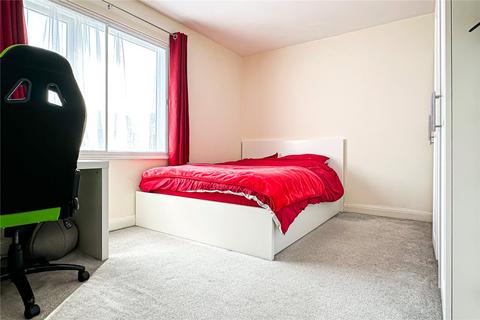 76 Thompson Lane, Chadderton, Oldham, OL9 8LT