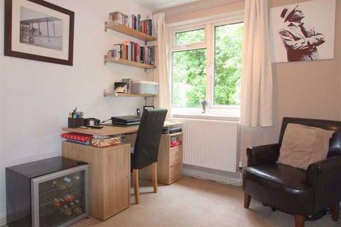 2 bedroom apartment to rent, Godstone Mount, Downs Court Road, Purley