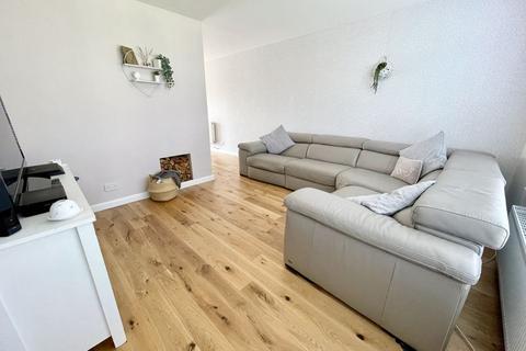 4 Cartmel Drive, Dunstable, LU6 3PT