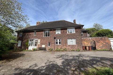 6 bedroom detached house to rent, 269 Anchor Road, Stoke-On-Trent