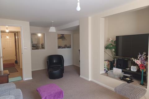 1 bedroom apartment to rent, Three Horseshoes Walk, Warminster
