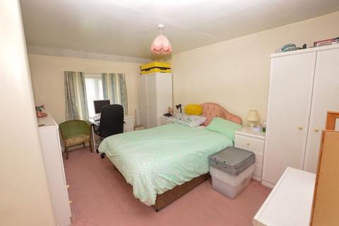 2 bedroom semi-detached house for sale, Ullswater Road, Golborne, WA3 3EX