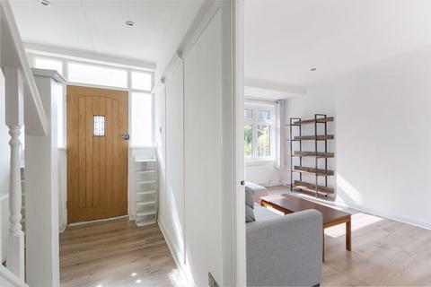 3 bedroom terraced house to rent, Braemar Avenue, South Croydon