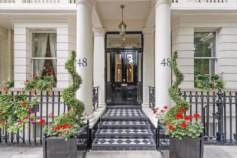 3 bedroom apartment for sale, Charlesworth House, Stanhope Gardens, South Kensington, SW7