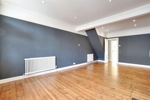 3 bedroom terraced house to rent, Grove Road, Rickmansworth, Hertfordshire, WD3 8EB