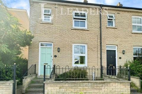 4 bedroom end of terrace house to rent, High Street, CB1