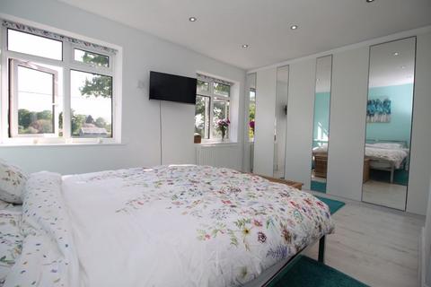 Roselea Botley Road, Shedfield, Southampton, SO32 2HL
