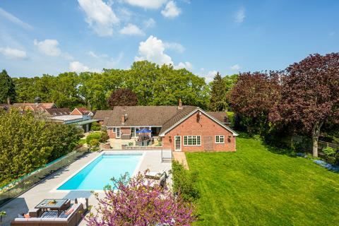 5 bedroom detached house for sale, Woolhampton, Reading RG7