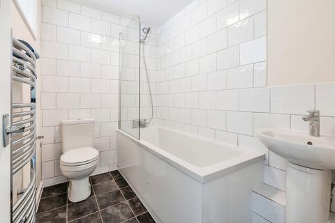 1 bedroom flat to rent, Sutherland Close