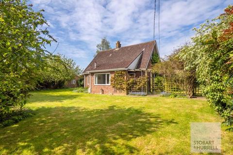 3 bedroom detached house for sale, Threehammer Common, Norwich NR12