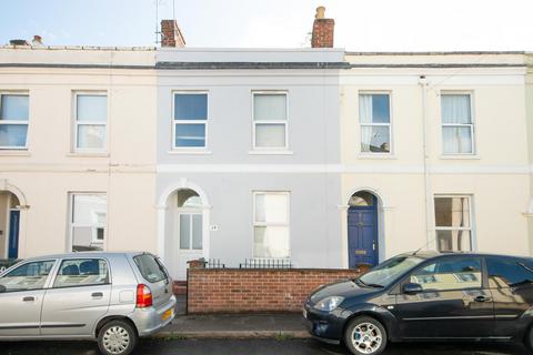6 bedroom terraced house to rent, Marle hill parade