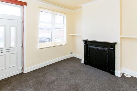 3 bedroom terraced house to rent, Nathaniel Road, NG10