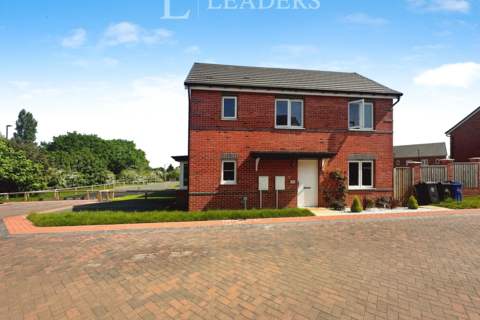 3 bedroom detached house to rent, Shield Close, Hatfield