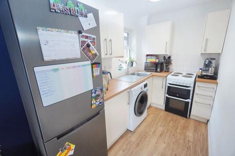 2 bedroom apartment for sale, West Wycombe Road, High Wycombe HP12