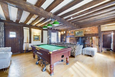 10 bedroom farm house for sale, Long Row, Tibenham, Norwich