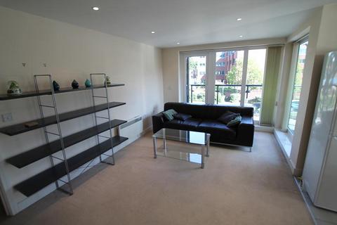 2 bedroom apartment to rent, Woking, Surrey, GU21