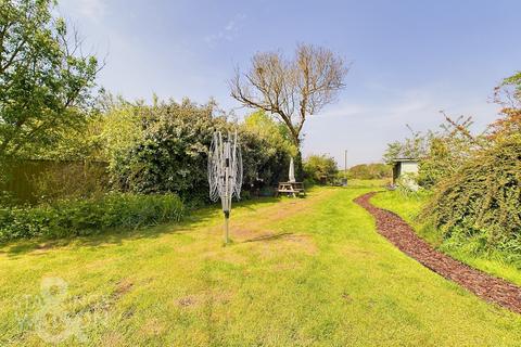 4 bedroom chalet for sale, Low Street, Oakley, Diss