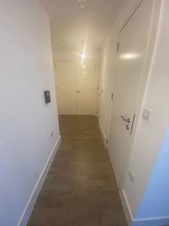 1 bedroom flat to rent, Healum Avenue, Southall
