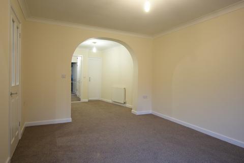 2 bedroom flat to rent, The Green, Rowlands Castle